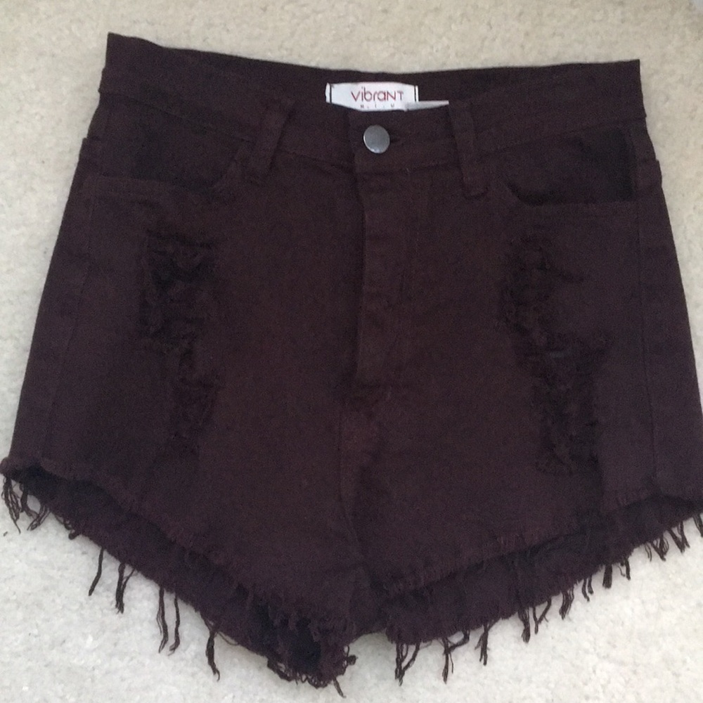 Maroon high wasted shorts 🔮